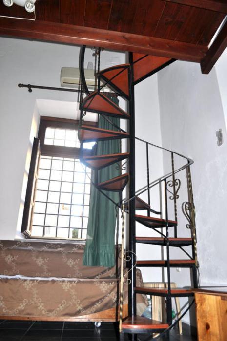 Aparthotel Odos Odysseos Ermoupoli Zimmer foto